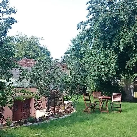 Saslun Apartment *